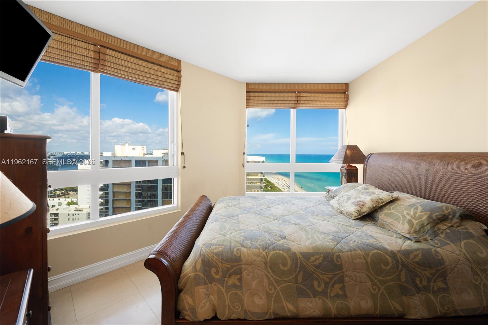 6365 Collins Ave #1901, Miami Beach FL 33141