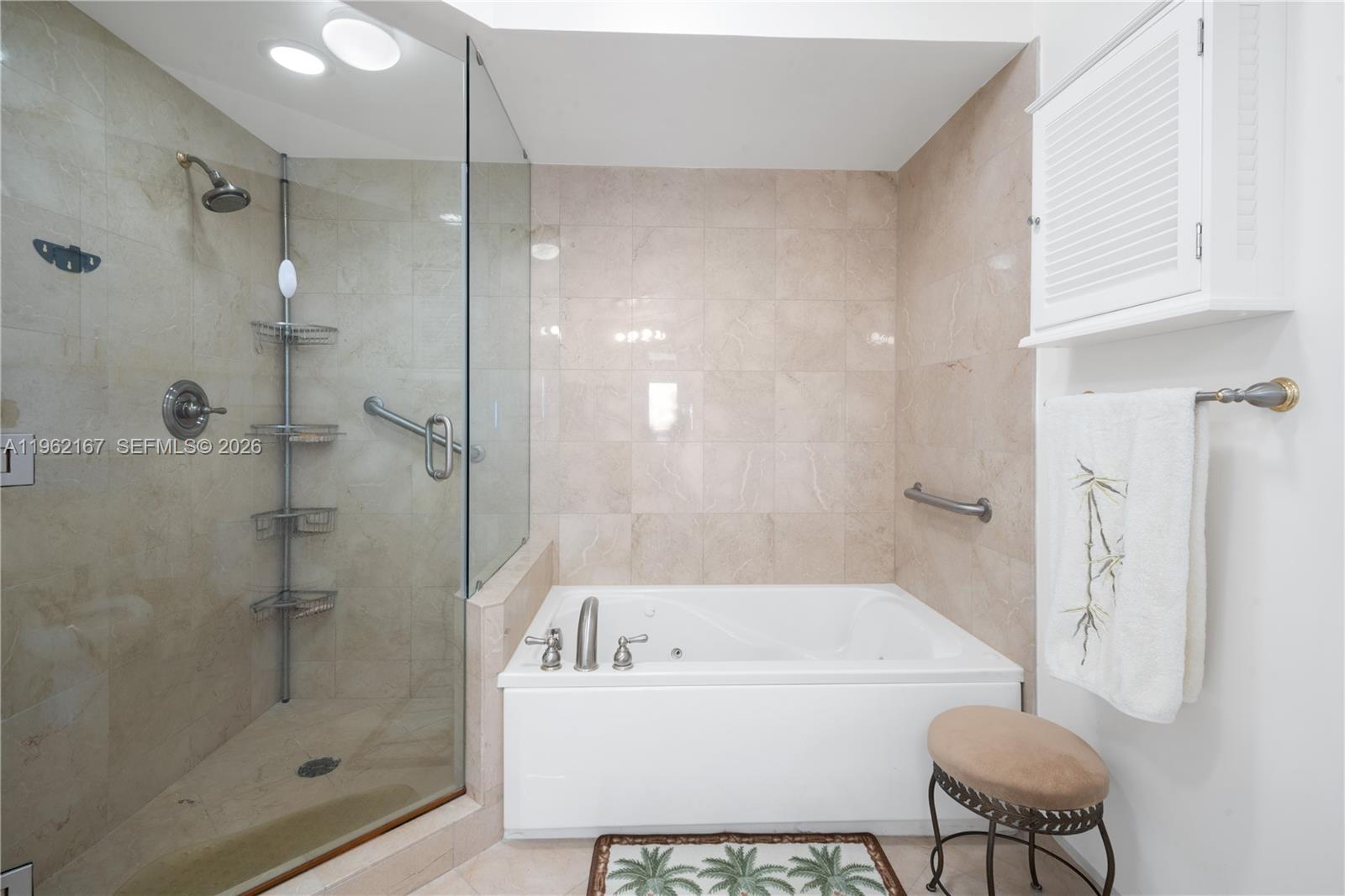 6365 Collins Ave #1901, Miami Beach FL 33141