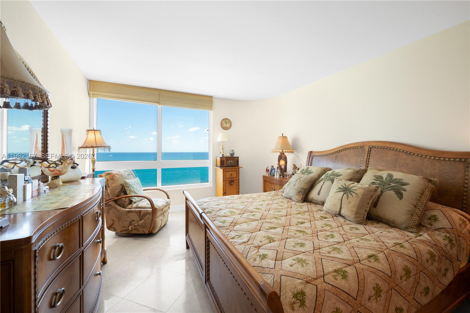6365 Collins Ave #1901, Miami Beach FL 33141