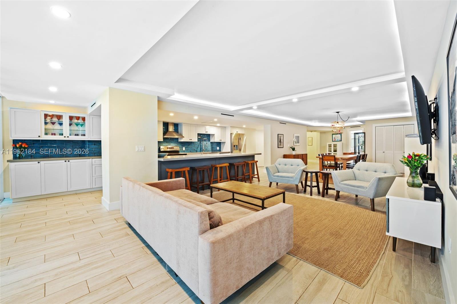 600 Grapetree Dr #3DS, Key Biscayne FL 33149