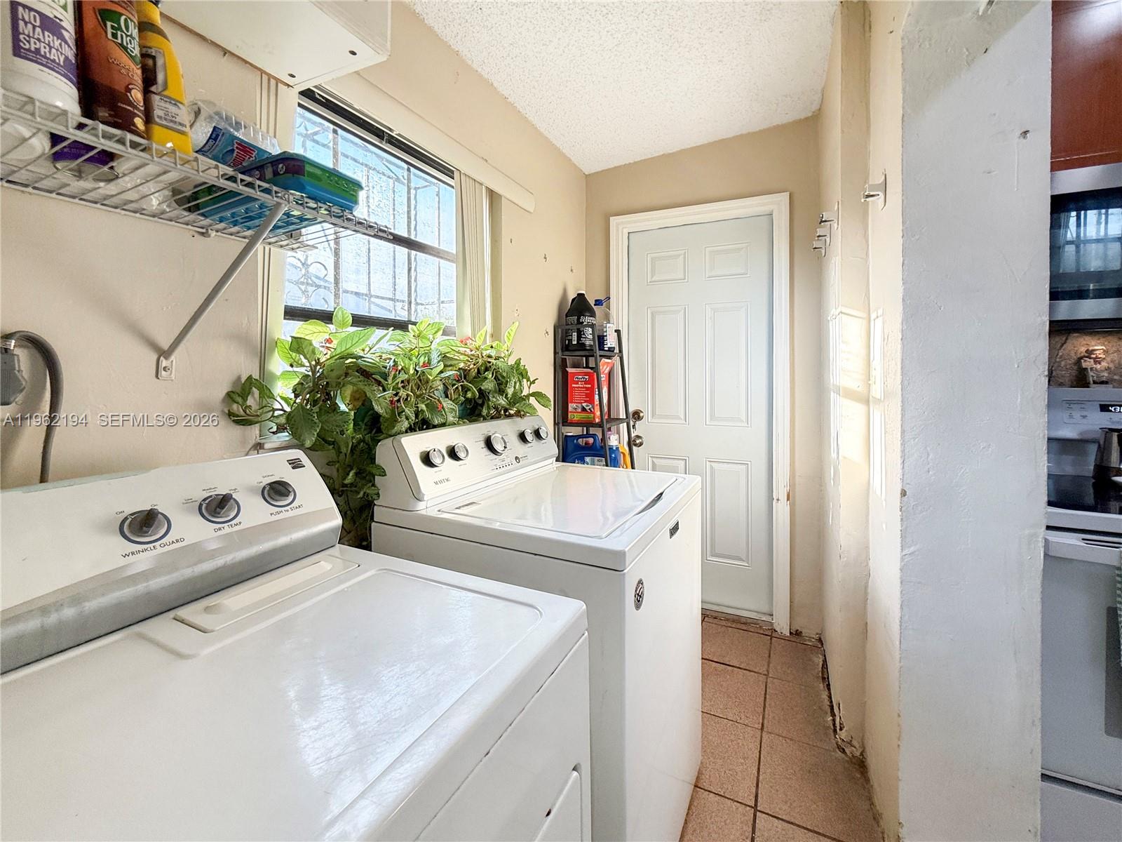 8891 SW 28th St, Miami FL 33165