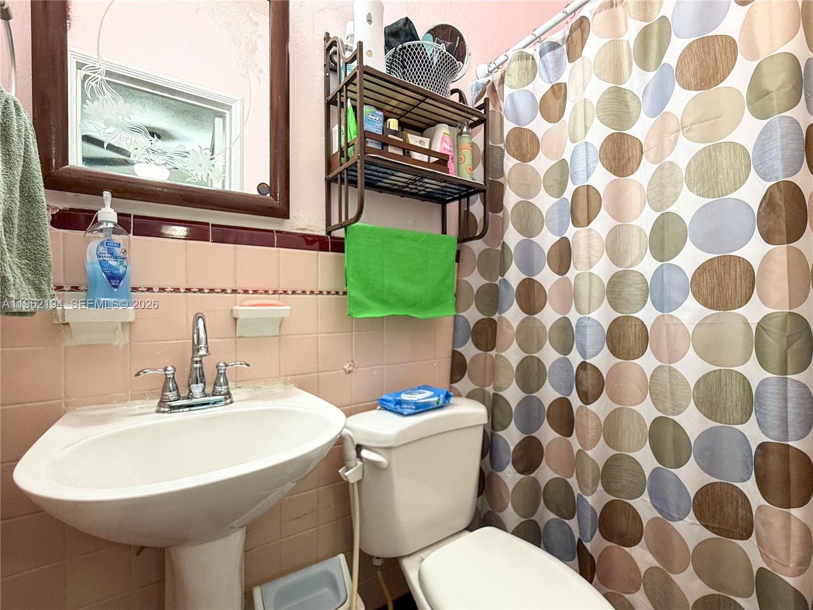 8891 SW 28th St, Miami FL 33165