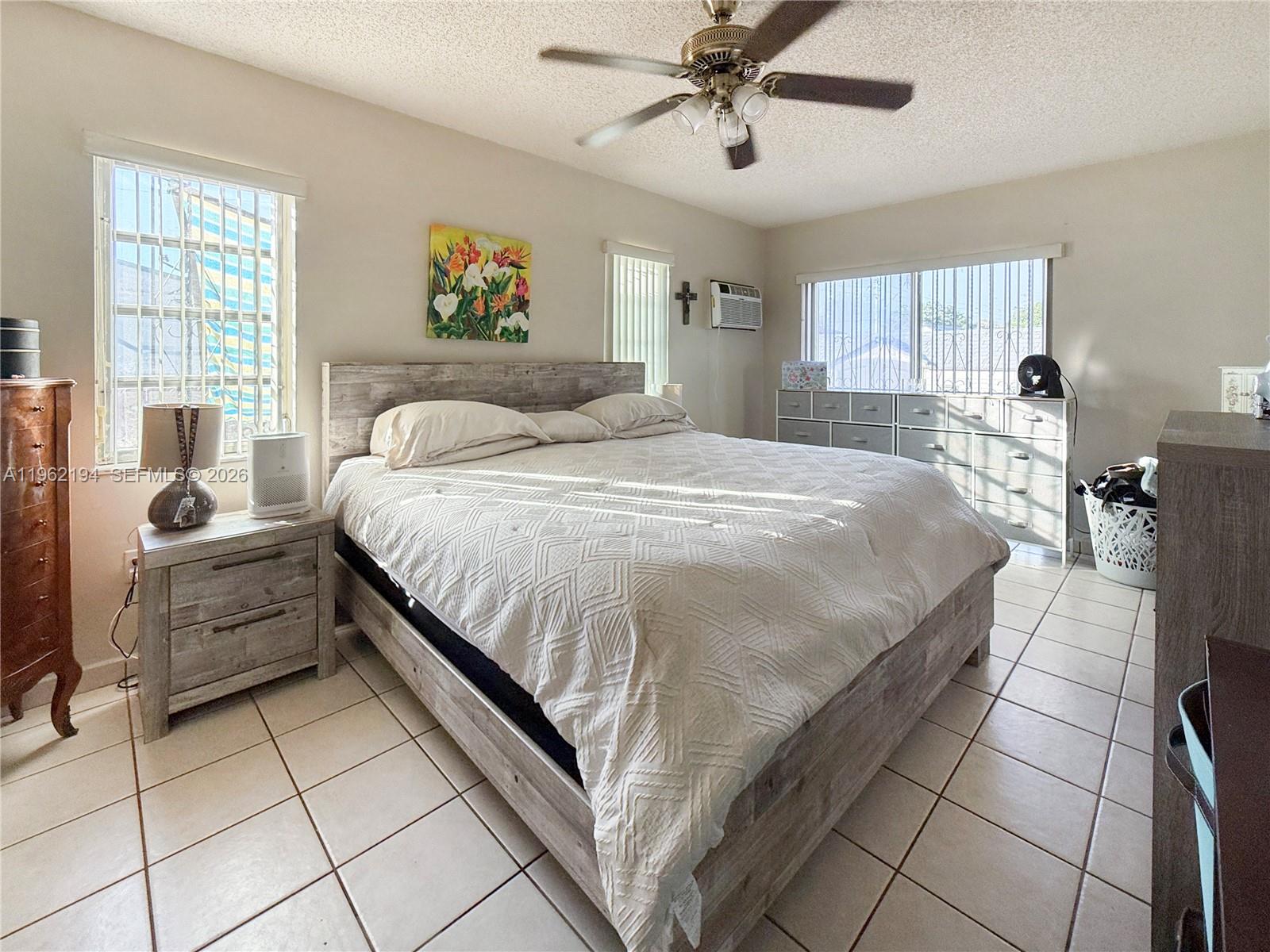 8891 SW 28th St, Miami FL 33165