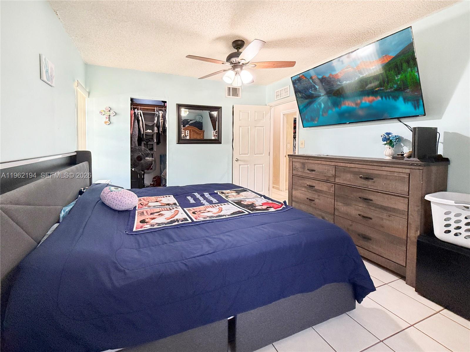 8891 SW 28th St, Miami FL 33165