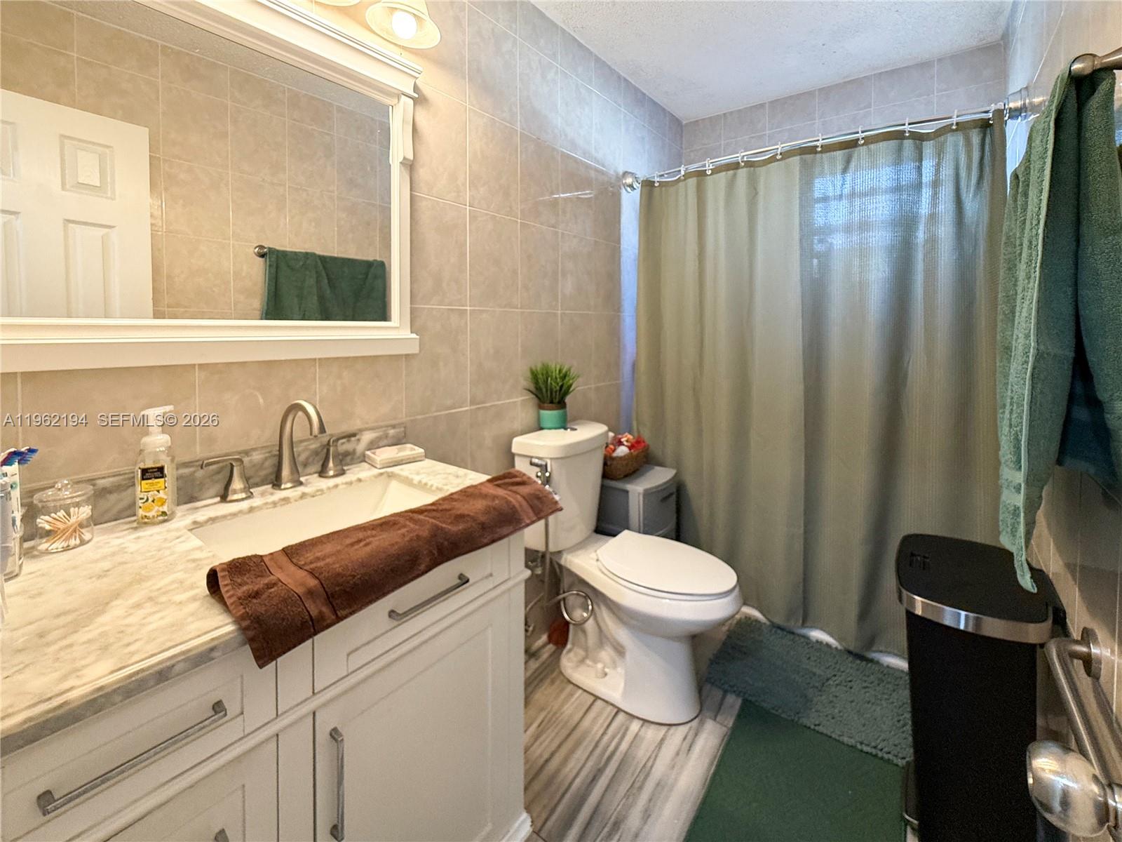 8891 SW 28th St, Miami FL 33165