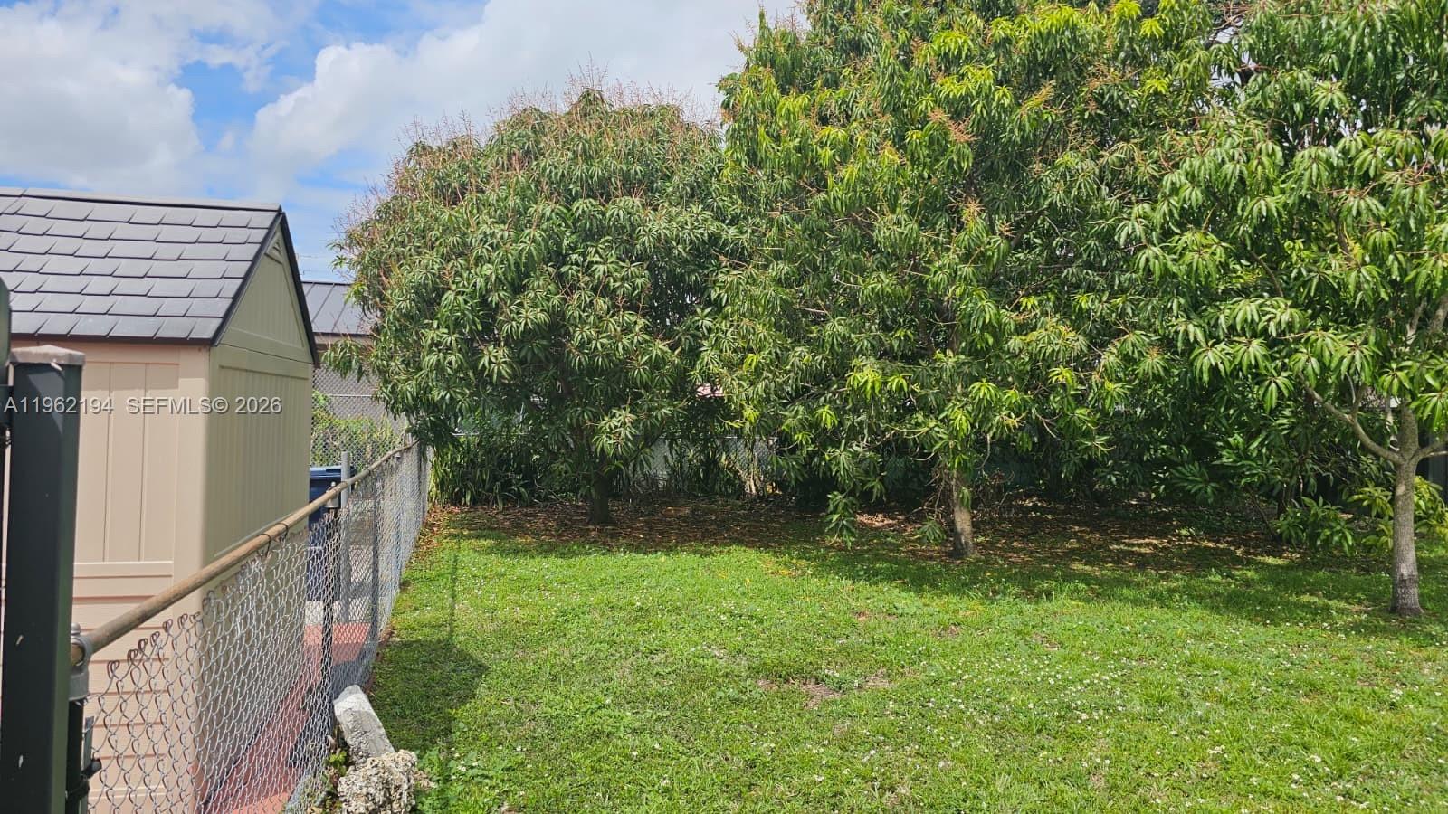 8891 SW 28th St, Miami FL 33165