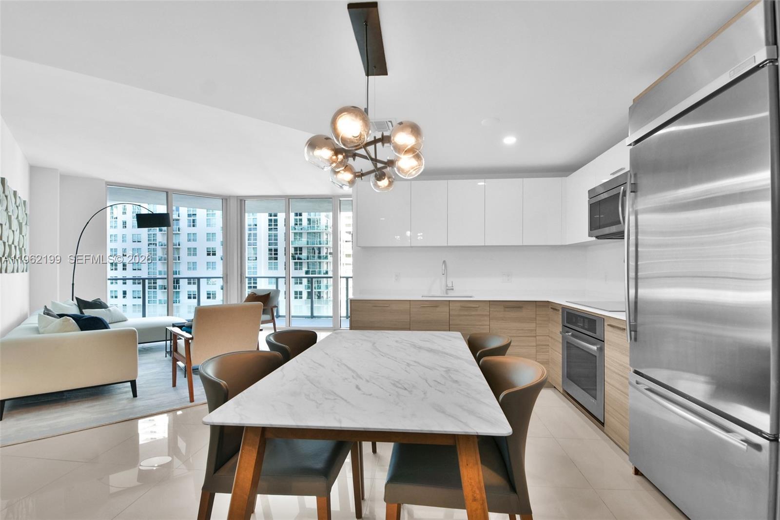 1300 Brickell Bay Dr #1910, Miami FL 33131