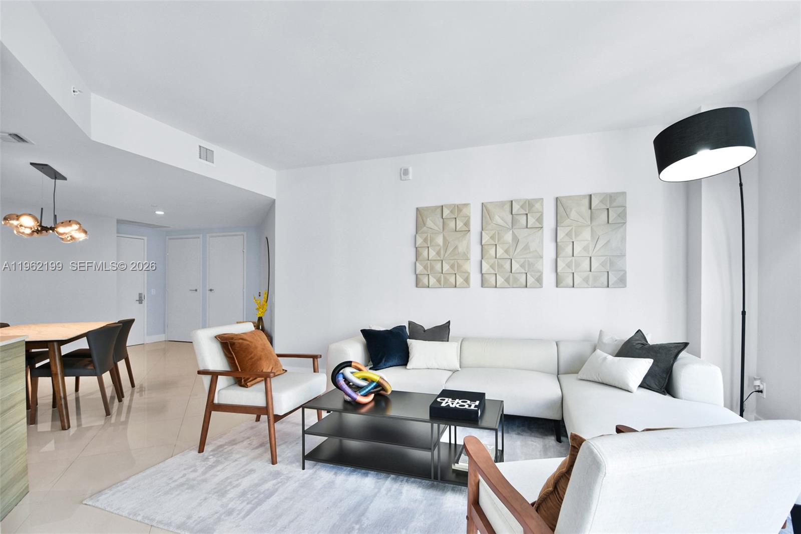 1300 Brickell Bay Dr #1910, Miami FL 33131