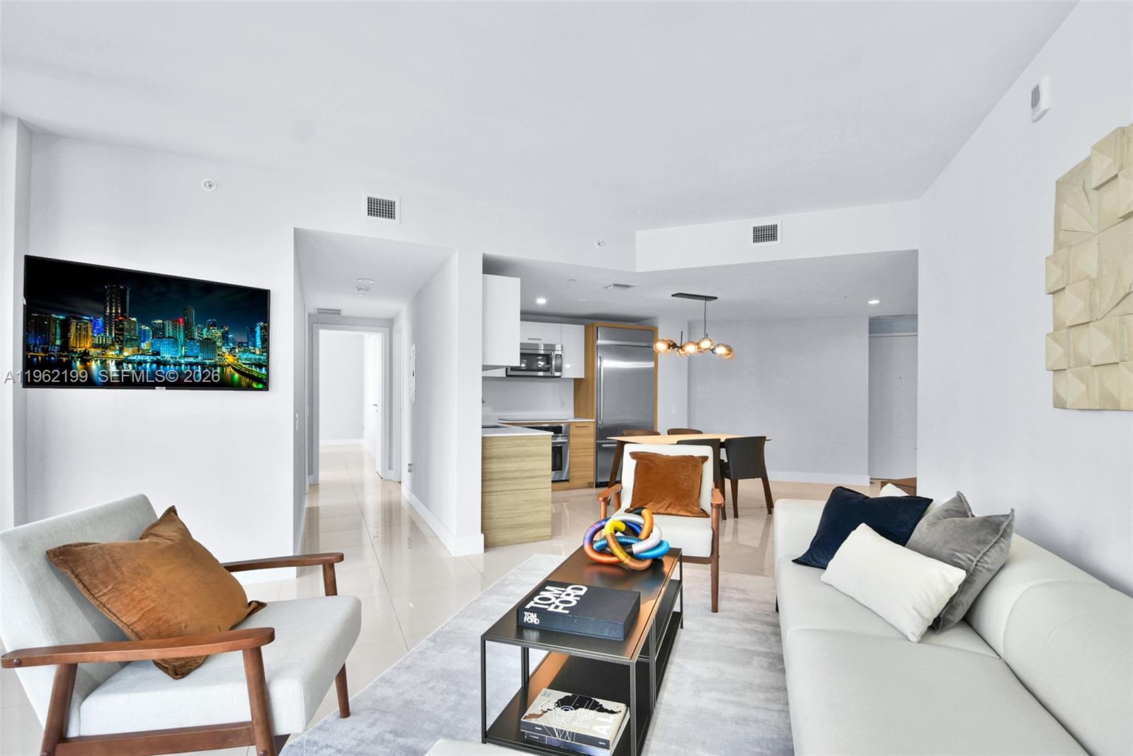 1300 Brickell Bay Dr #1910, Miami FL 33131