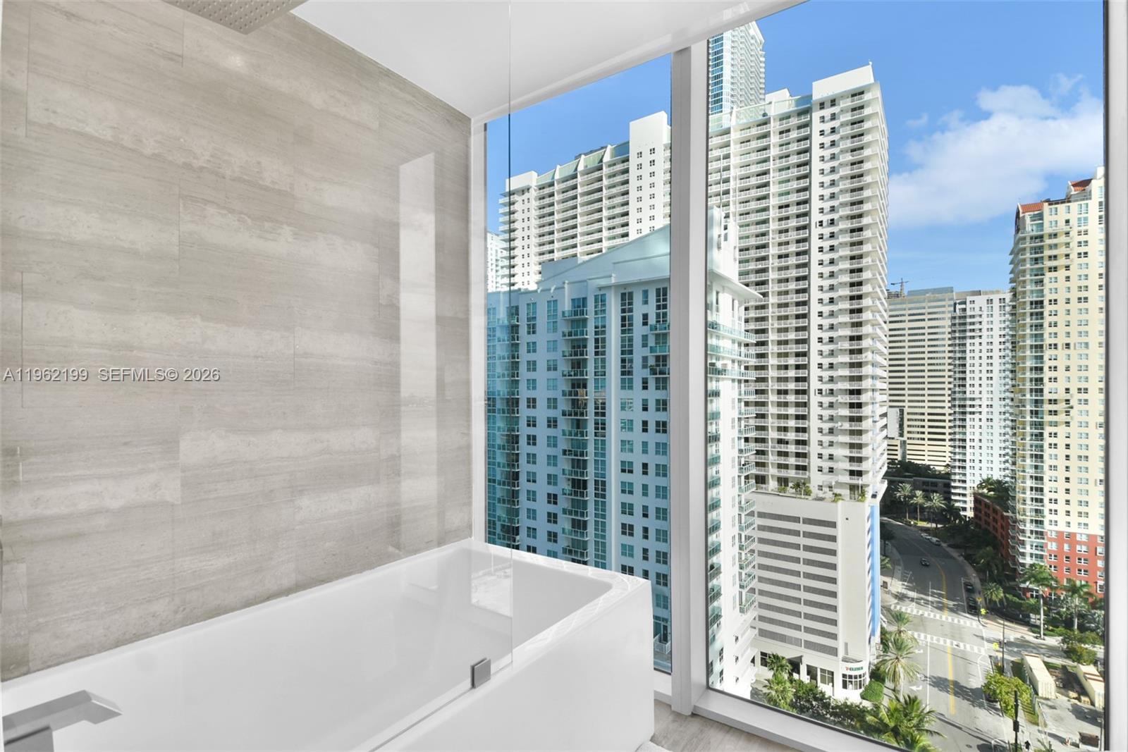 1300 Brickell Bay Dr #1910, Miami FL 33131