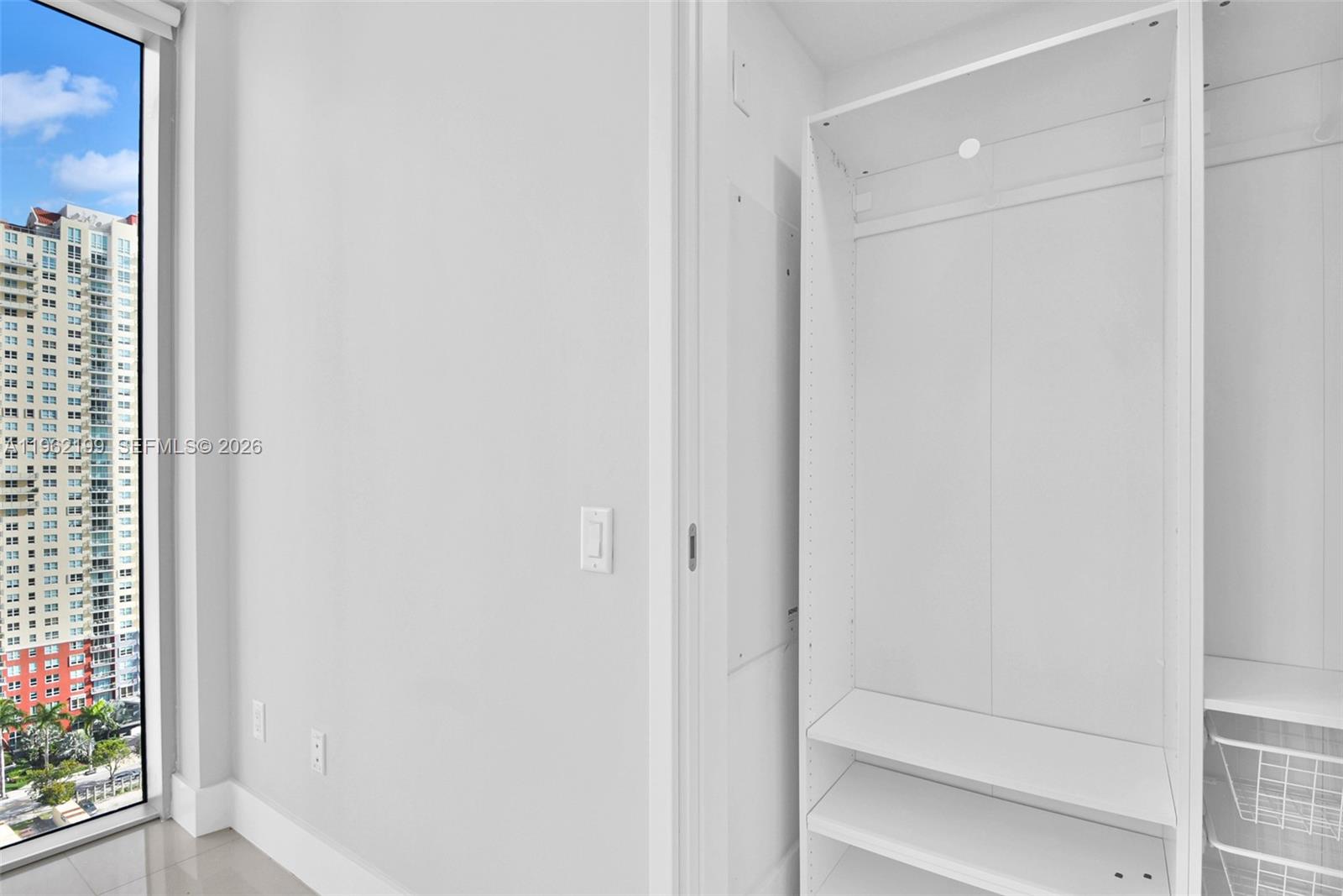 1300 Brickell Bay Dr #1910, Miami FL 33131