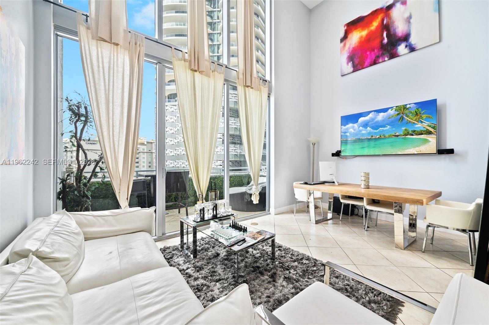 1050 Brickell Ave #1014, Miami FL 33131