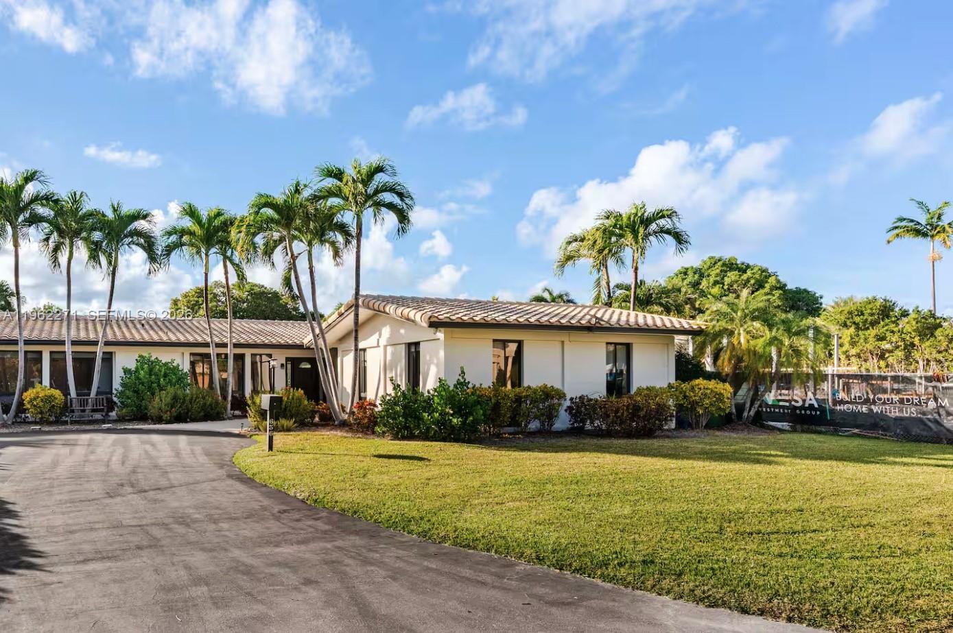 636 Hibiscus Dr #0, Hallandale Beach FL 33009