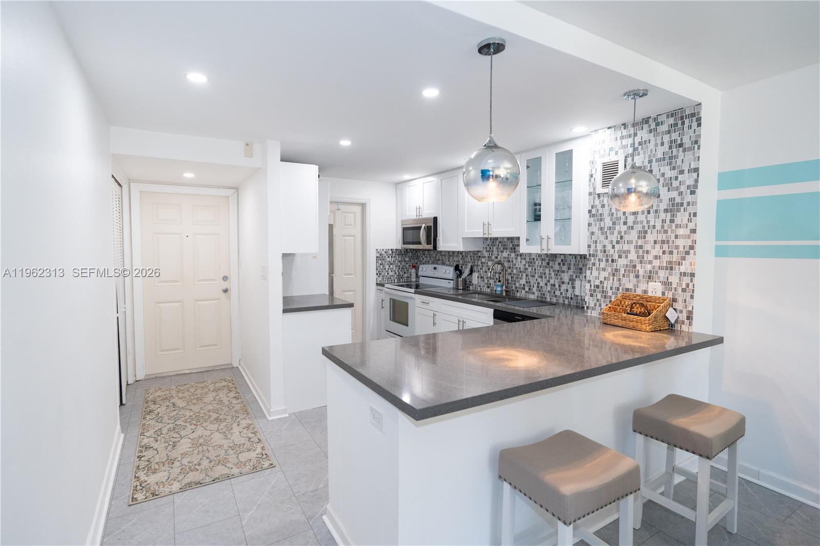 1021 Hillsboro Mile #204, Hillsboro Beach FL 33062