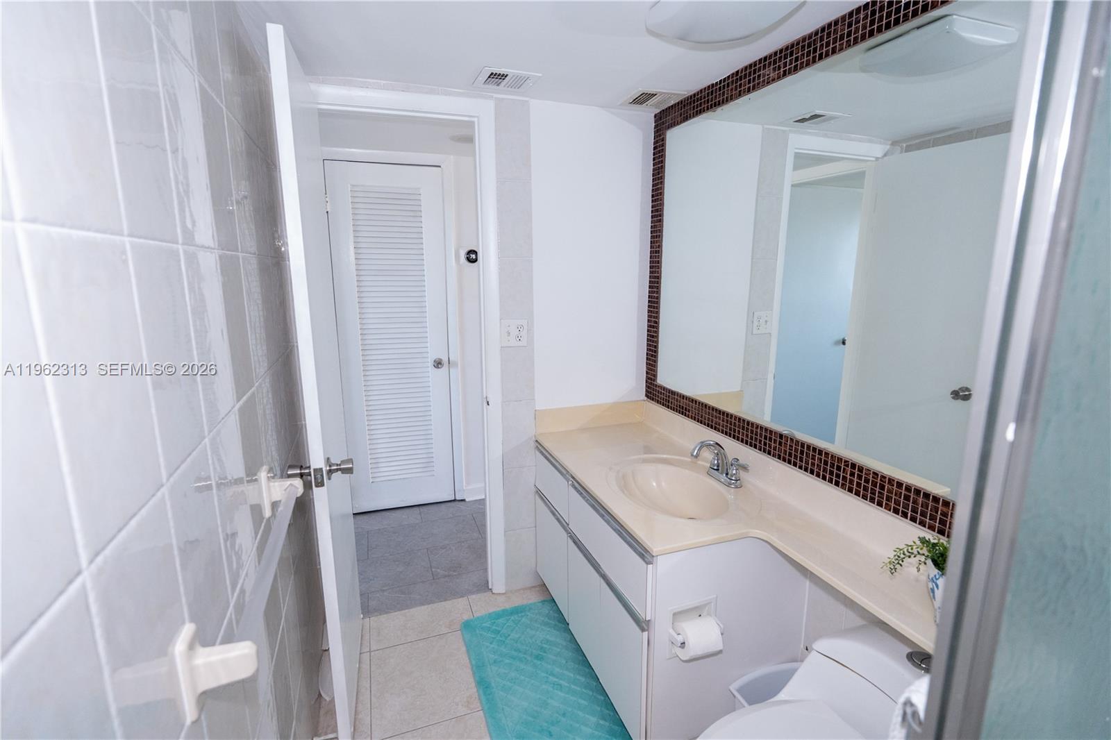 1021 Hillsboro Mile #204, Hillsboro Beach FL 33062