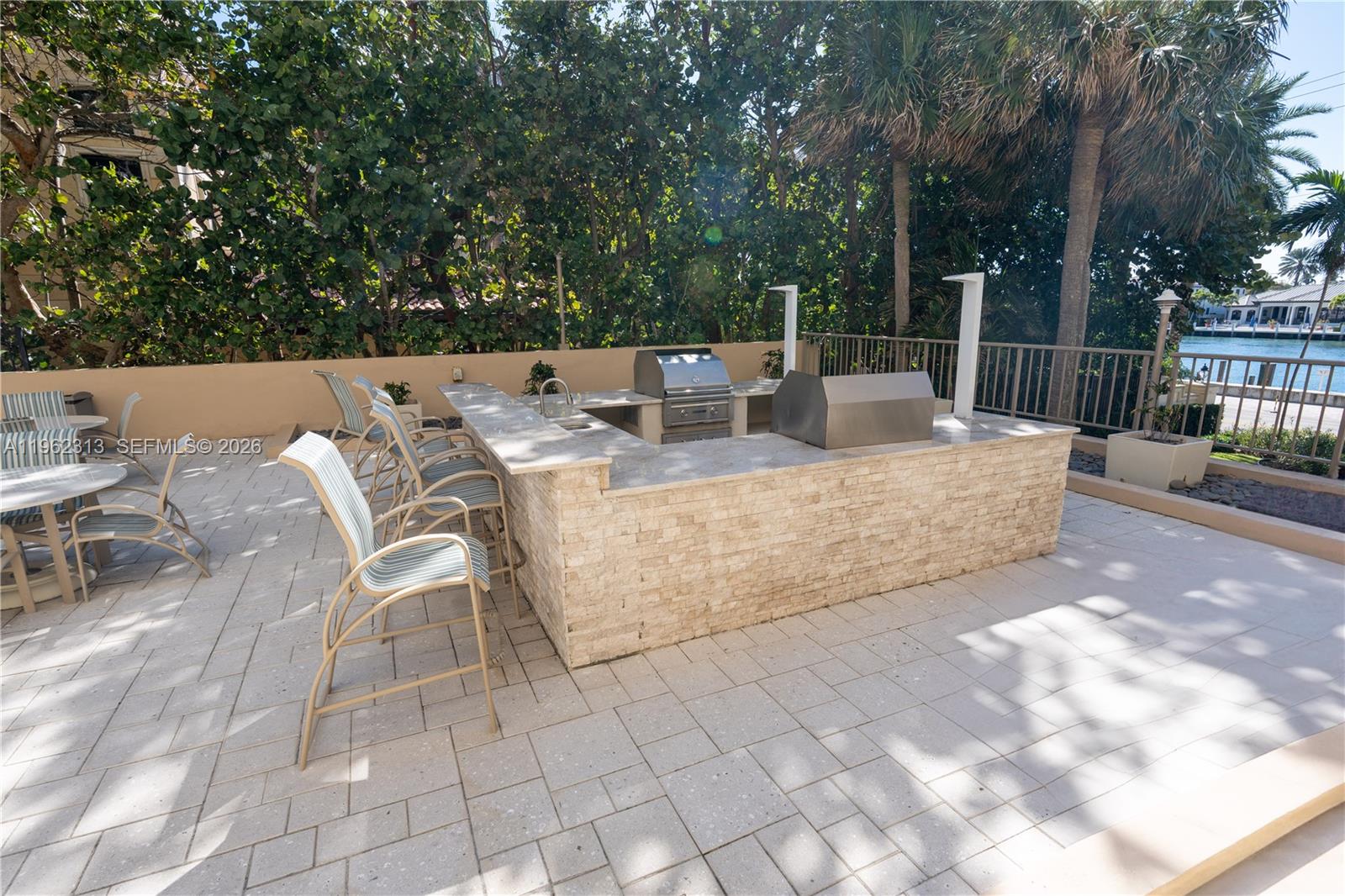 1021 Hillsboro Mile #204, Hillsboro Beach FL 33062