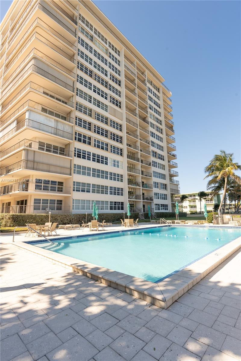 1021 Hillsboro Mile #204, Hillsboro Beach FL 33062