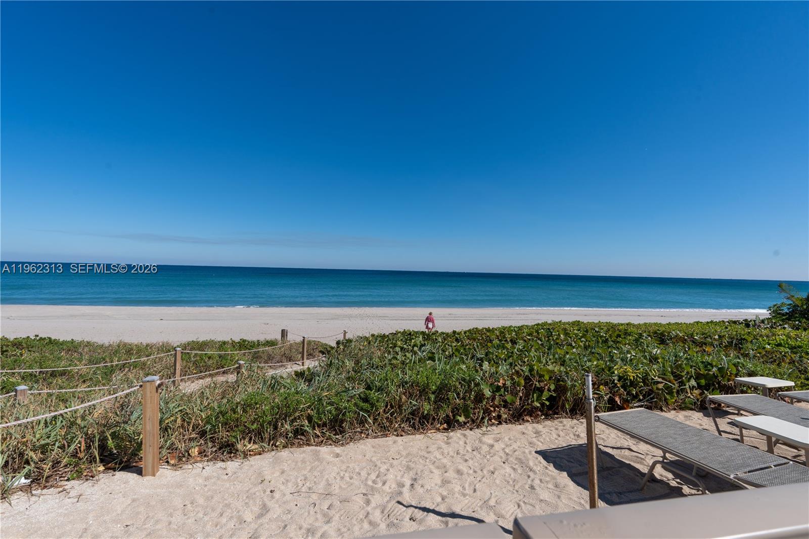 1021 Hillsboro Mile #204, Hillsboro Beach FL 33062