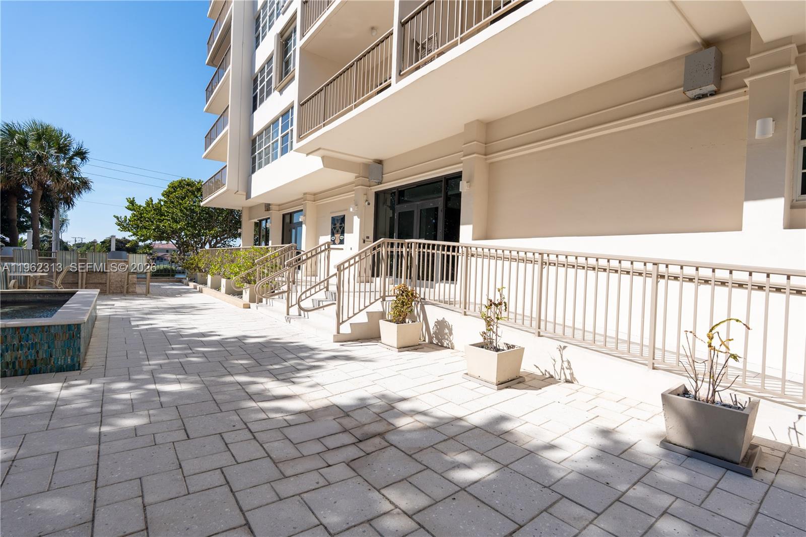 1021 Hillsboro Mile #204, Hillsboro Beach FL 33062