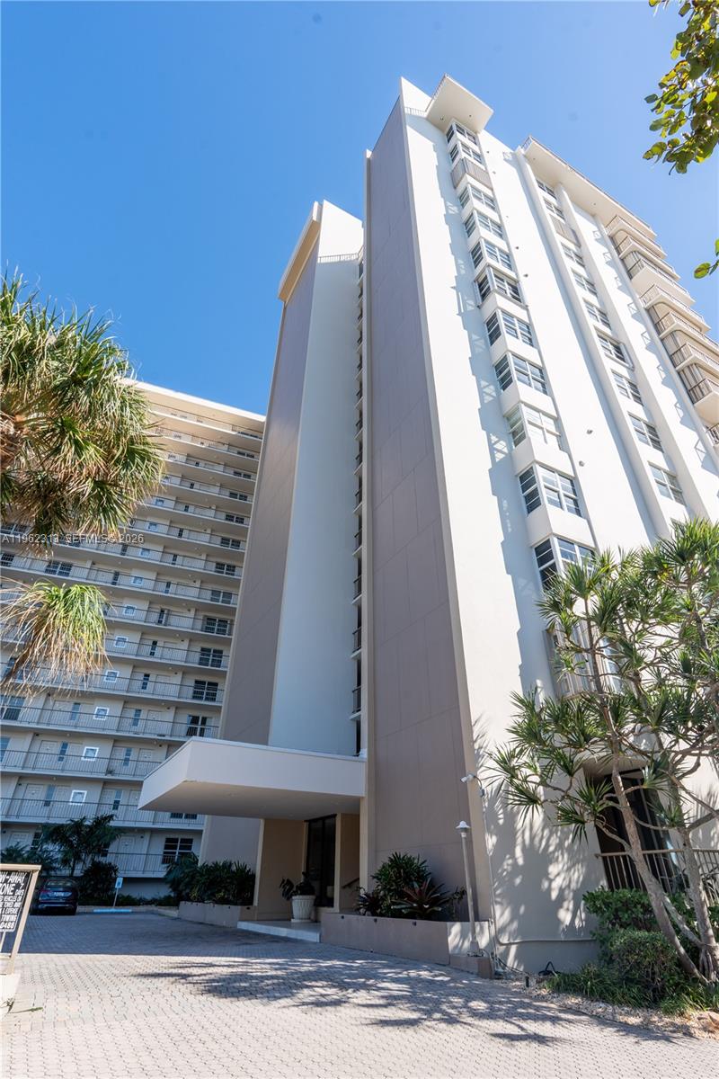 1021 Hillsboro Mile #204, Hillsboro Beach FL 33062
