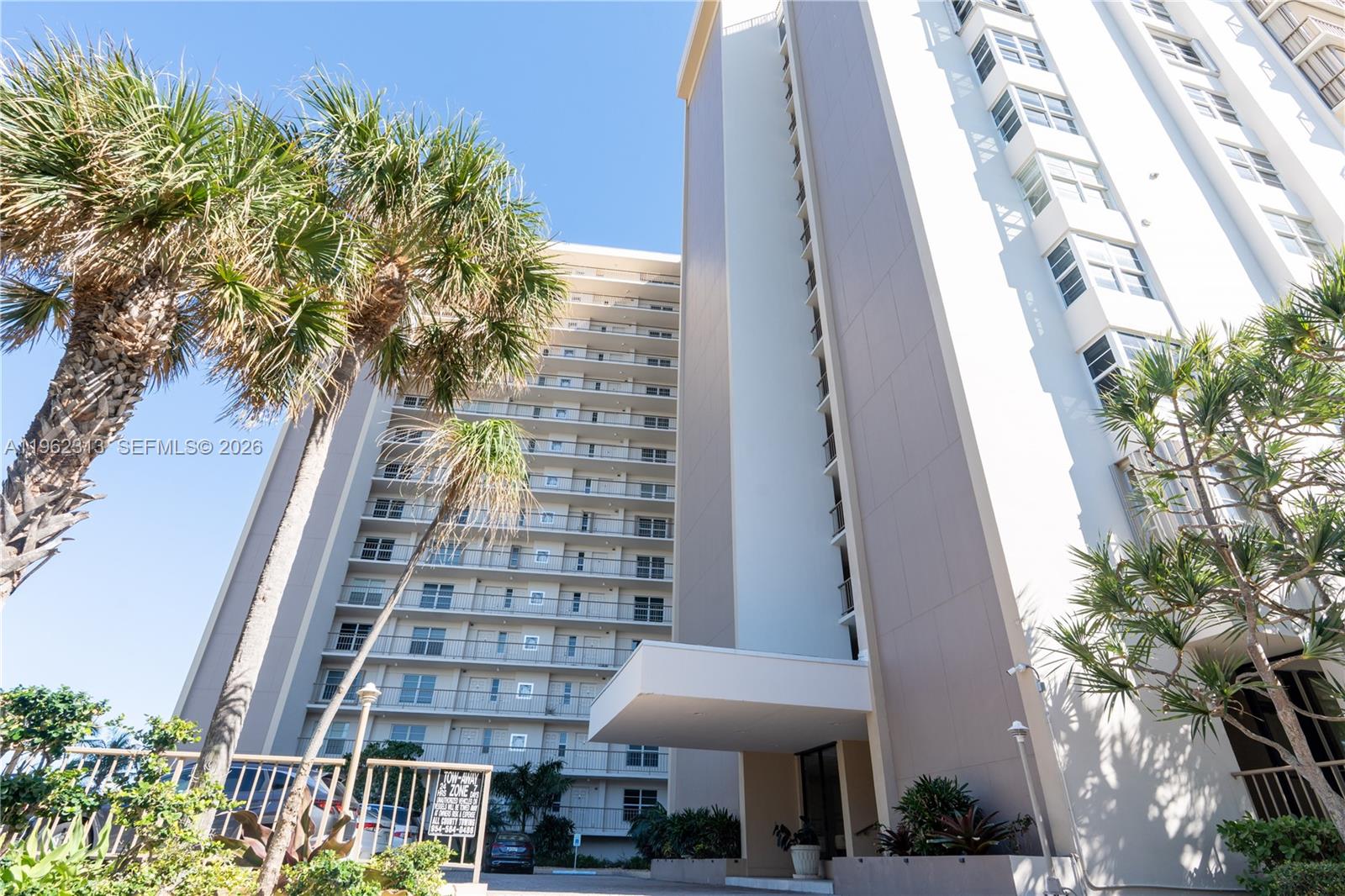 1021 Hillsboro Mile #204, Hillsboro Beach FL 33062