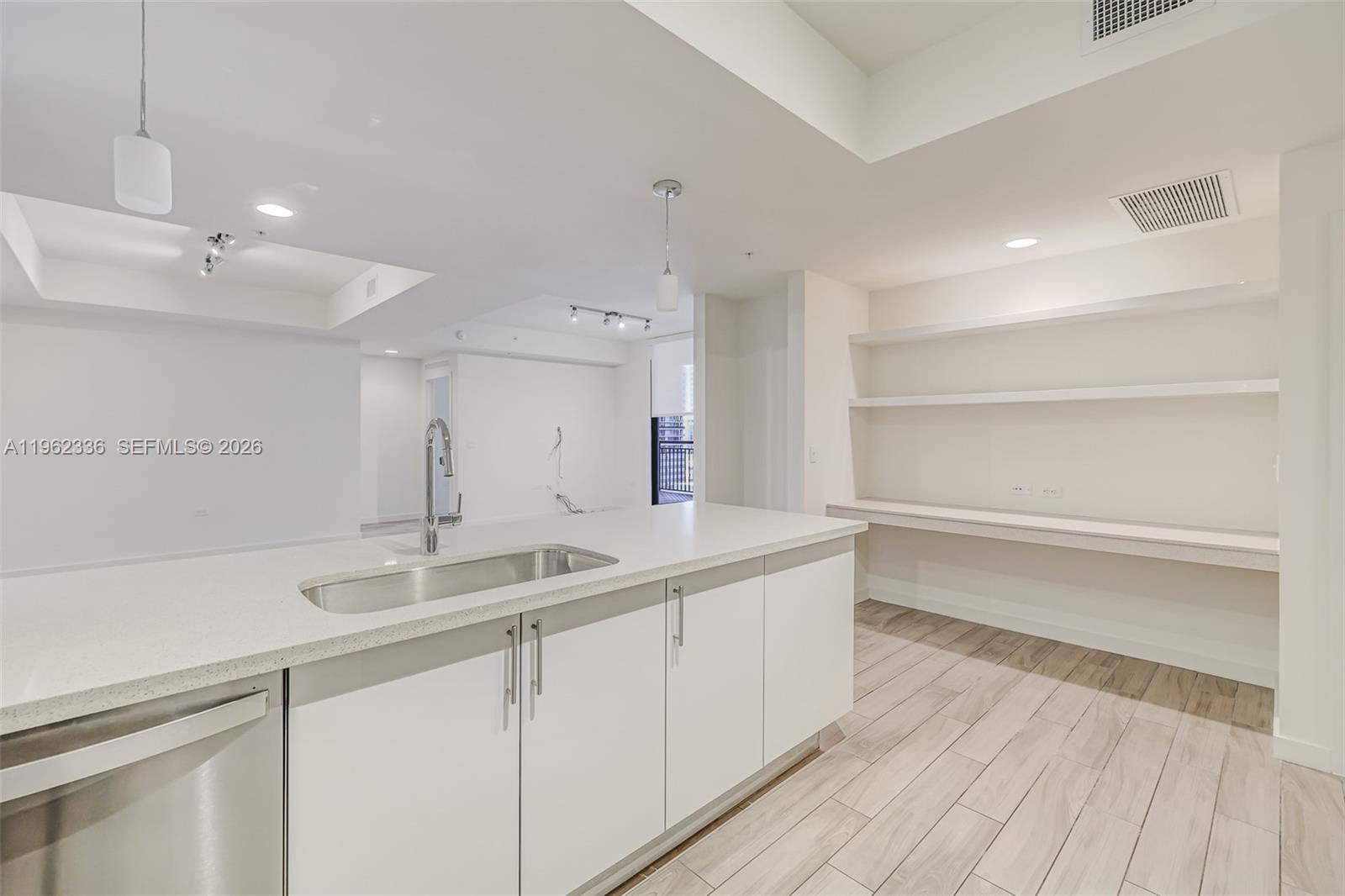 999 SW 1st Ave #1916, Miami FL 33130