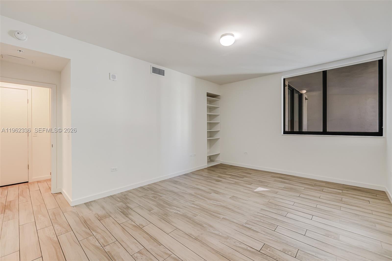 999 SW 1st Ave #1916, Miami FL 33130