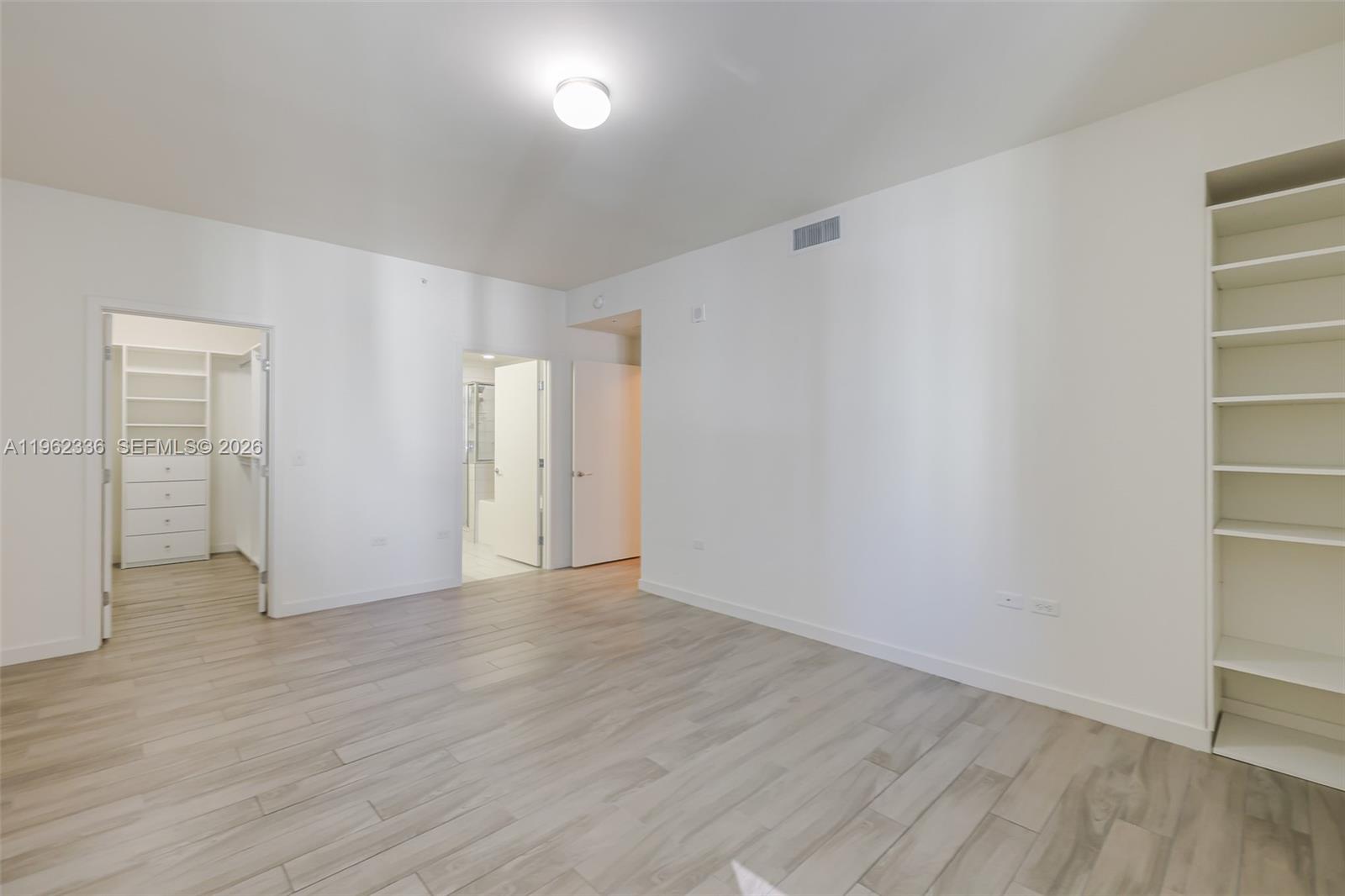 999 SW 1st Ave #1916, Miami FL 33130