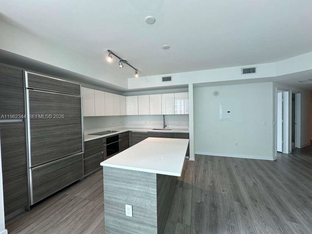 1100 S Miami Ave #2401, Miami FL 33130