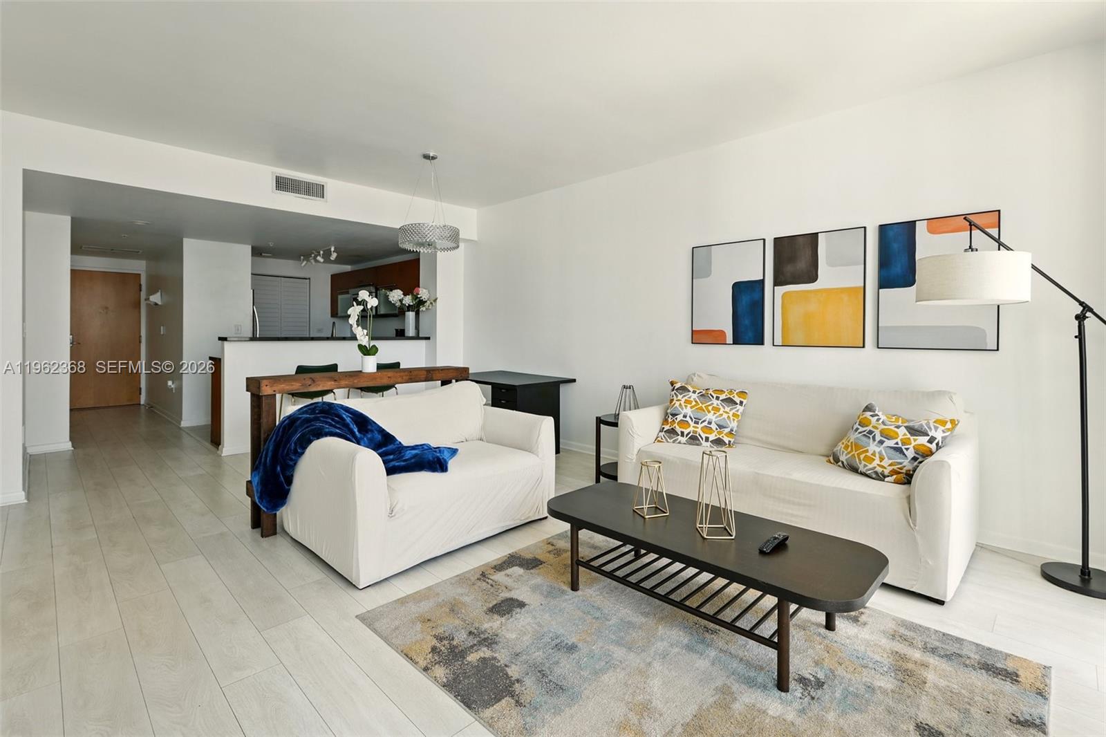 244 Biscayne Blvd #2405, Miami FL 33132