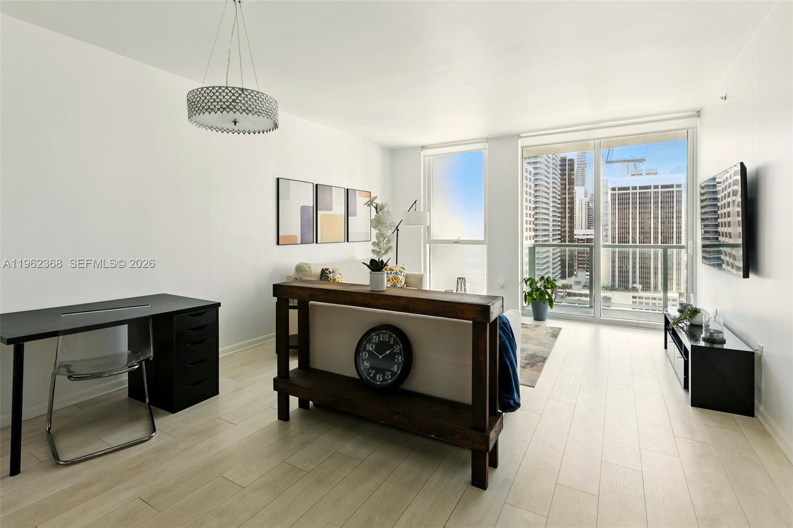 244 Biscayne Blvd #2405, Miami FL 33132