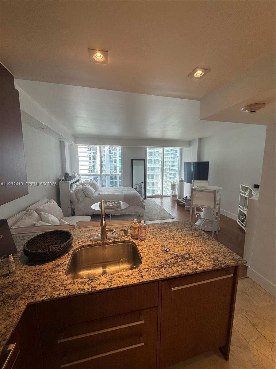10275 Collins Ave #1402, Bal Harbour FL 33154