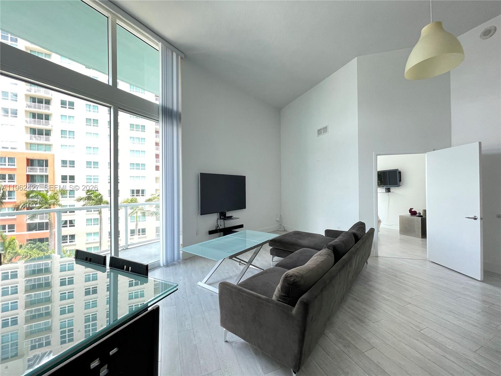 1900 N Bayshore Dr #709, Miami FL 33132