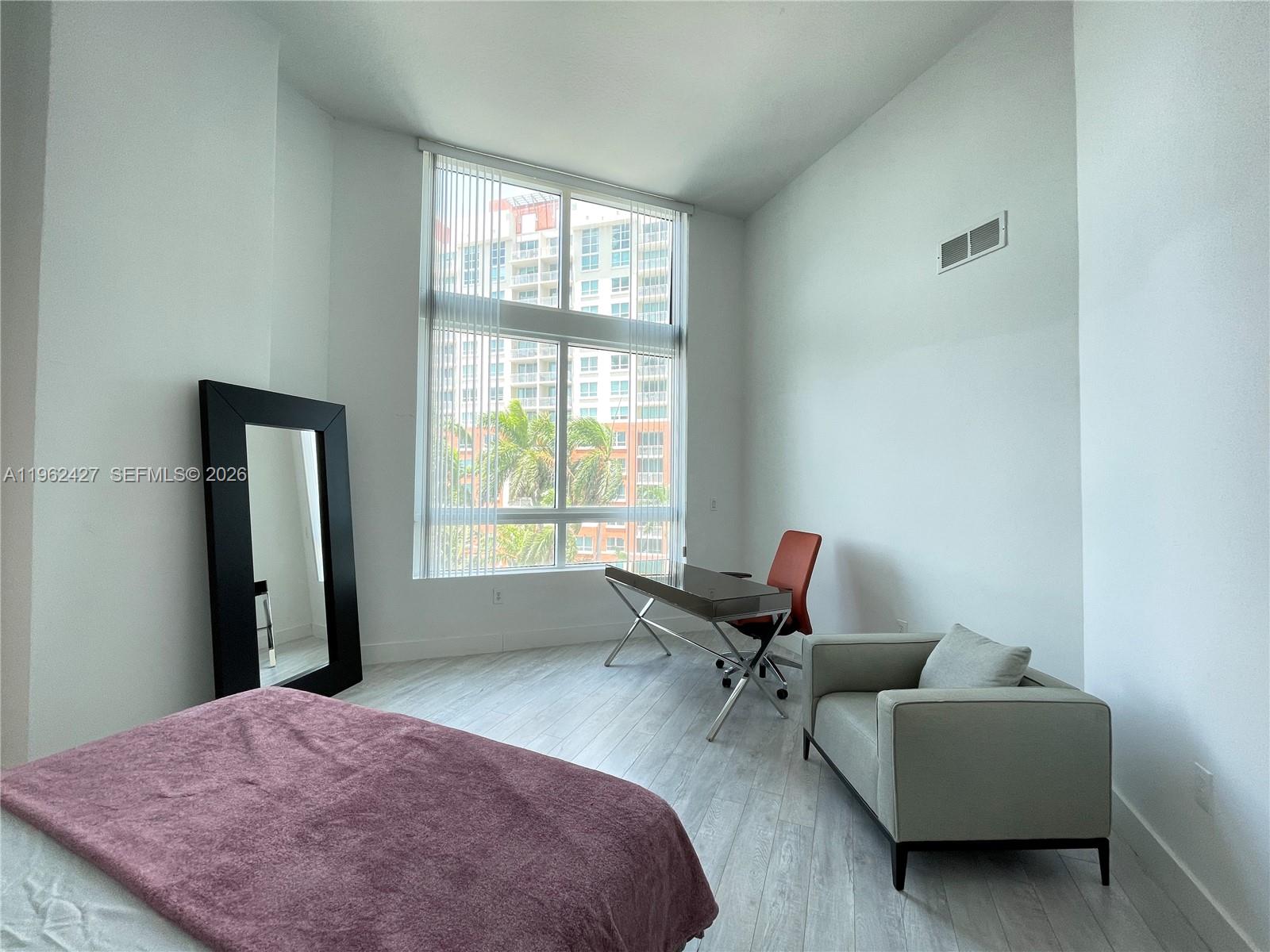 1900 N Bayshore Dr #709, Miami FL 33132