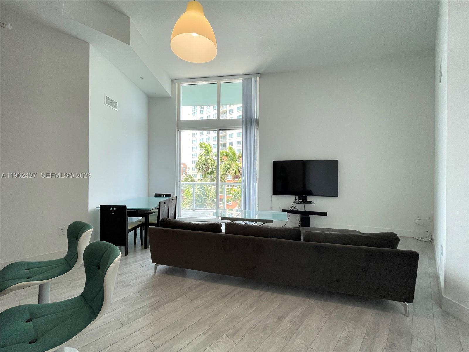 1900 N Bayshore Dr #709, Miami FL 33132