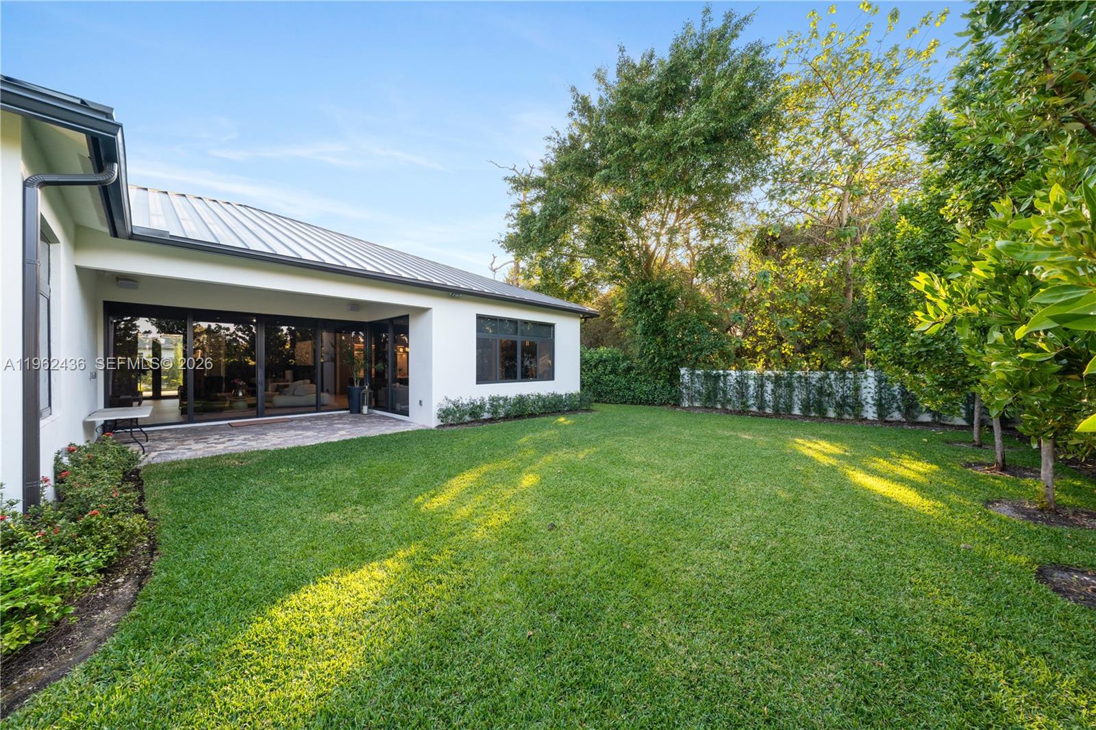 7387 SW 74th Ln, Miami FL 33143
