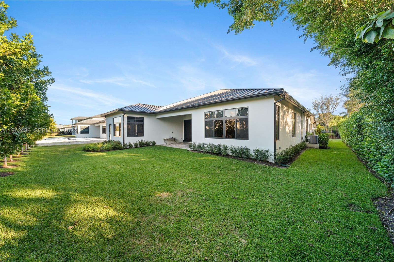 7387 SW 74th Ln, Miami FL 33143
