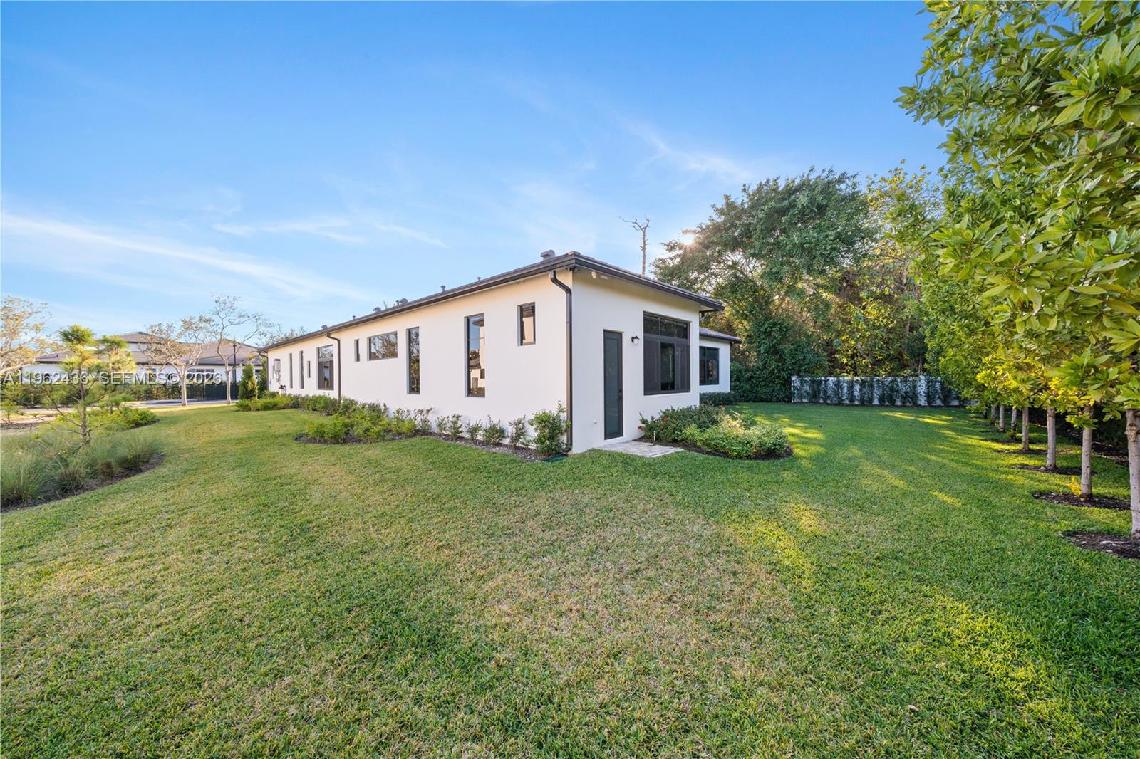 7387 SW 74th Ln, Miami FL 33143