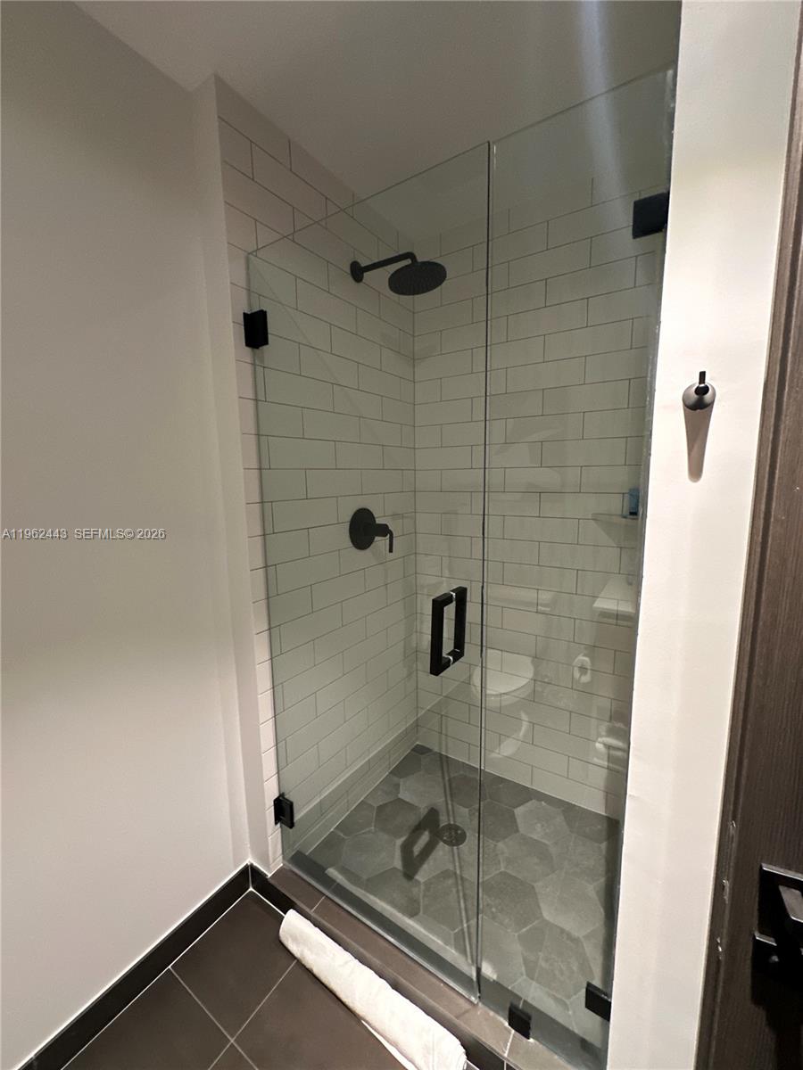 398 NE 5th St #3008, Miami FL 33132