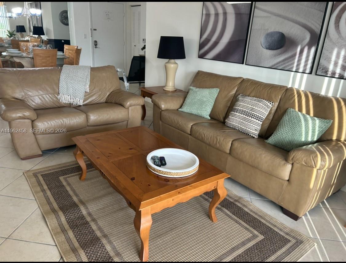 19999 E Country Club Dr #1501, Aventura FL 33180