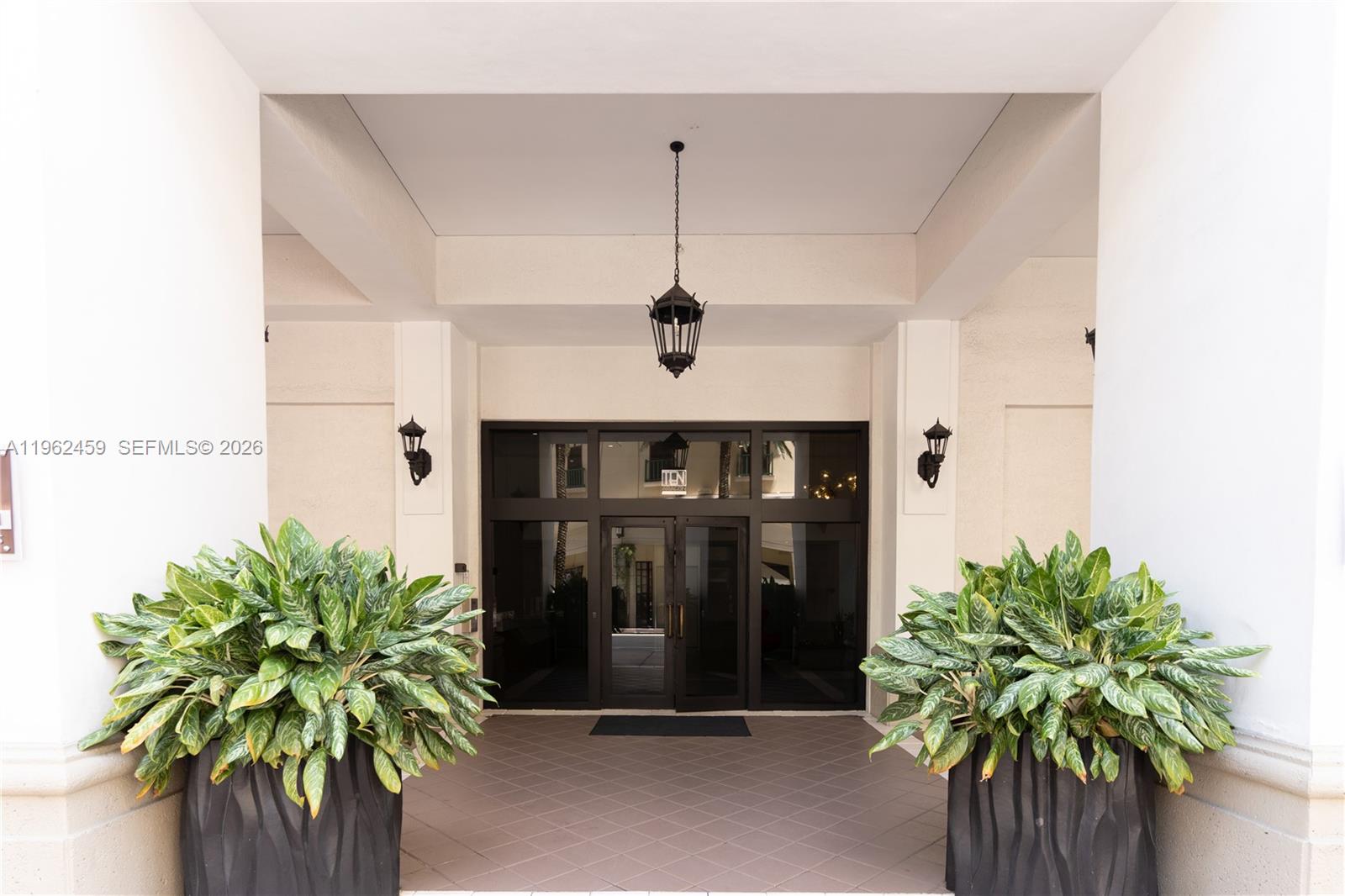 10 Aragon Ave #1105, Coral Gables FL 33134