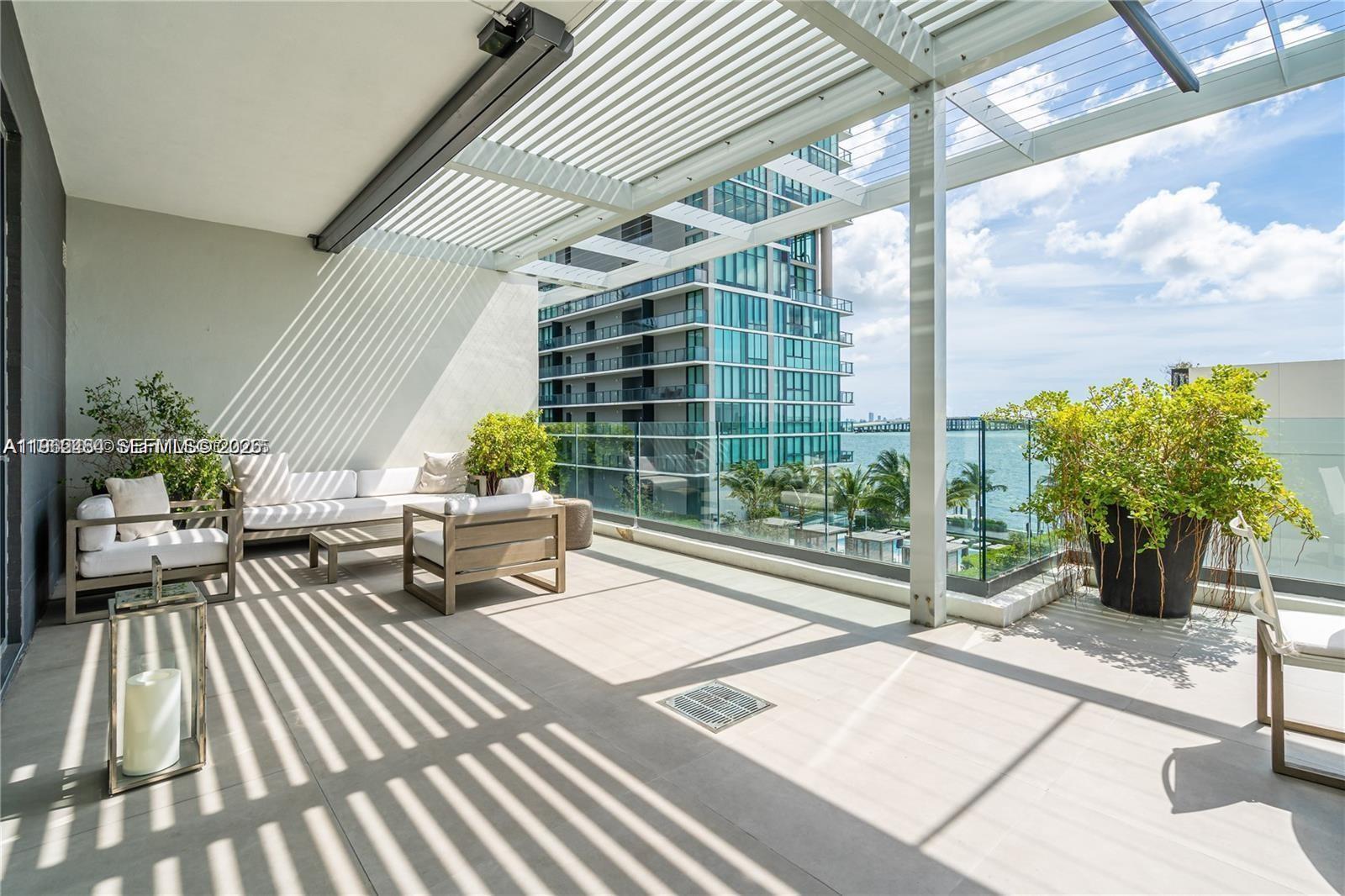 650 NE 32nd St #BH6, Miami FL 33137