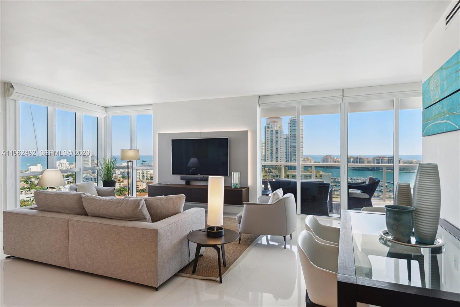 400 Alton Rd #1910, Miami Beach FL 33139