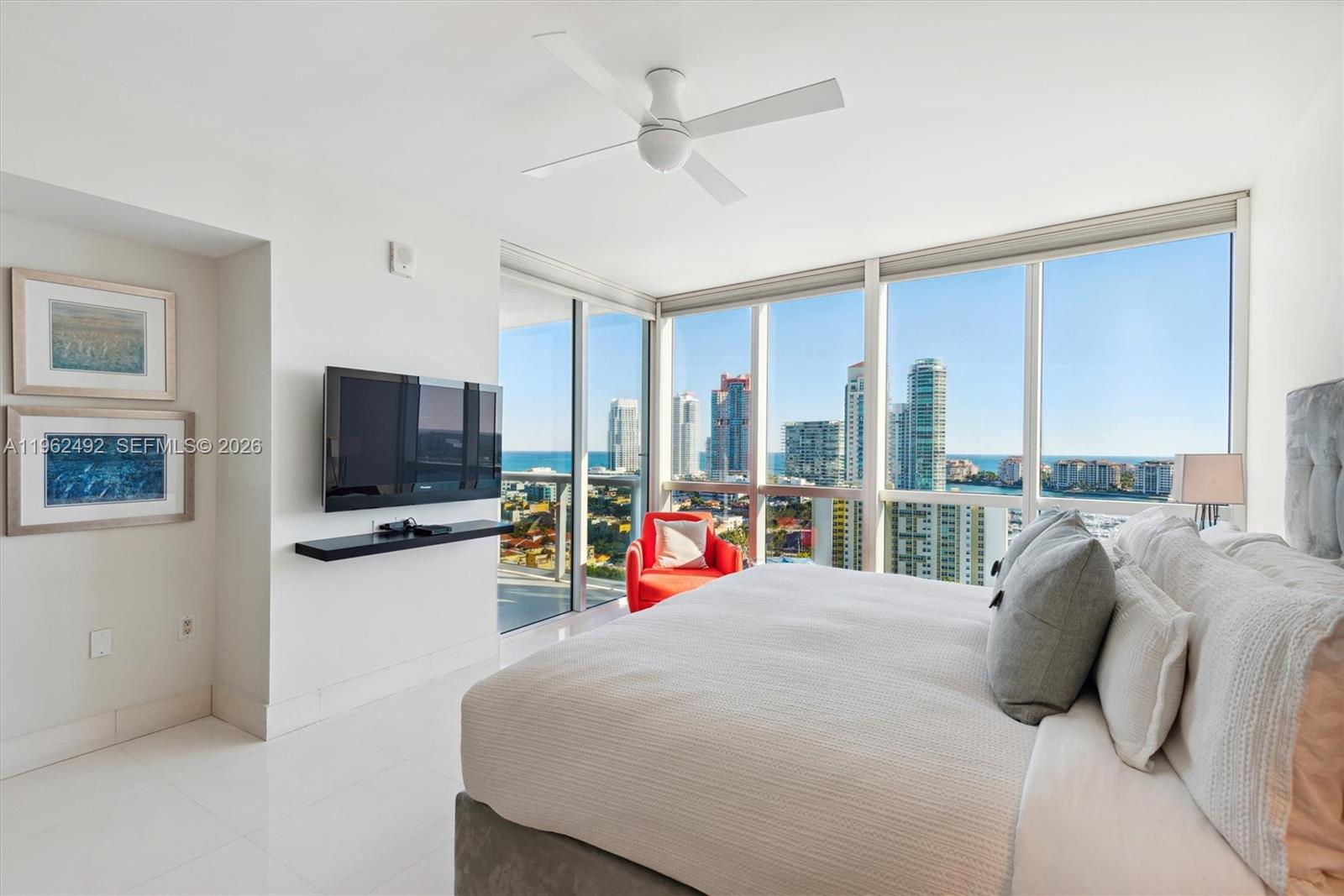 400 Alton Rd #1910, Miami Beach FL 33139