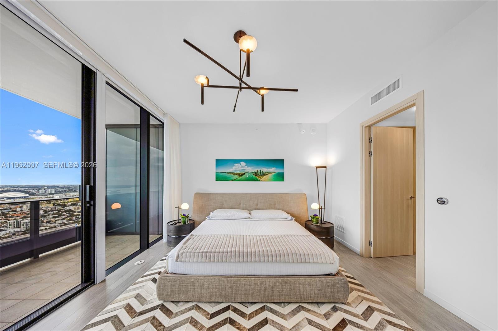 1000 Brickell Plz #PH6002, Miami FL 33131
