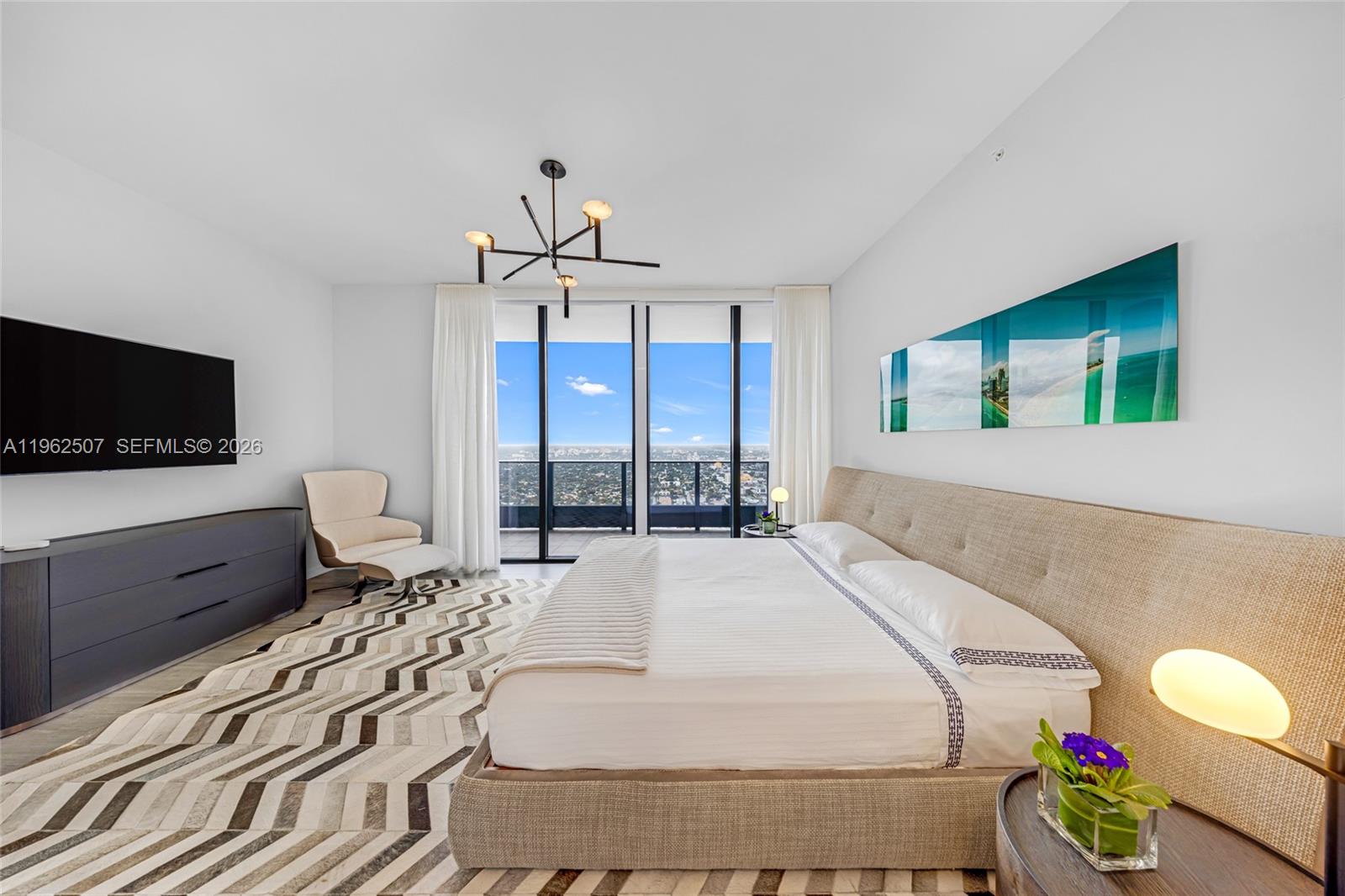 1000 Brickell Plz #PH6002, Miami FL 33131