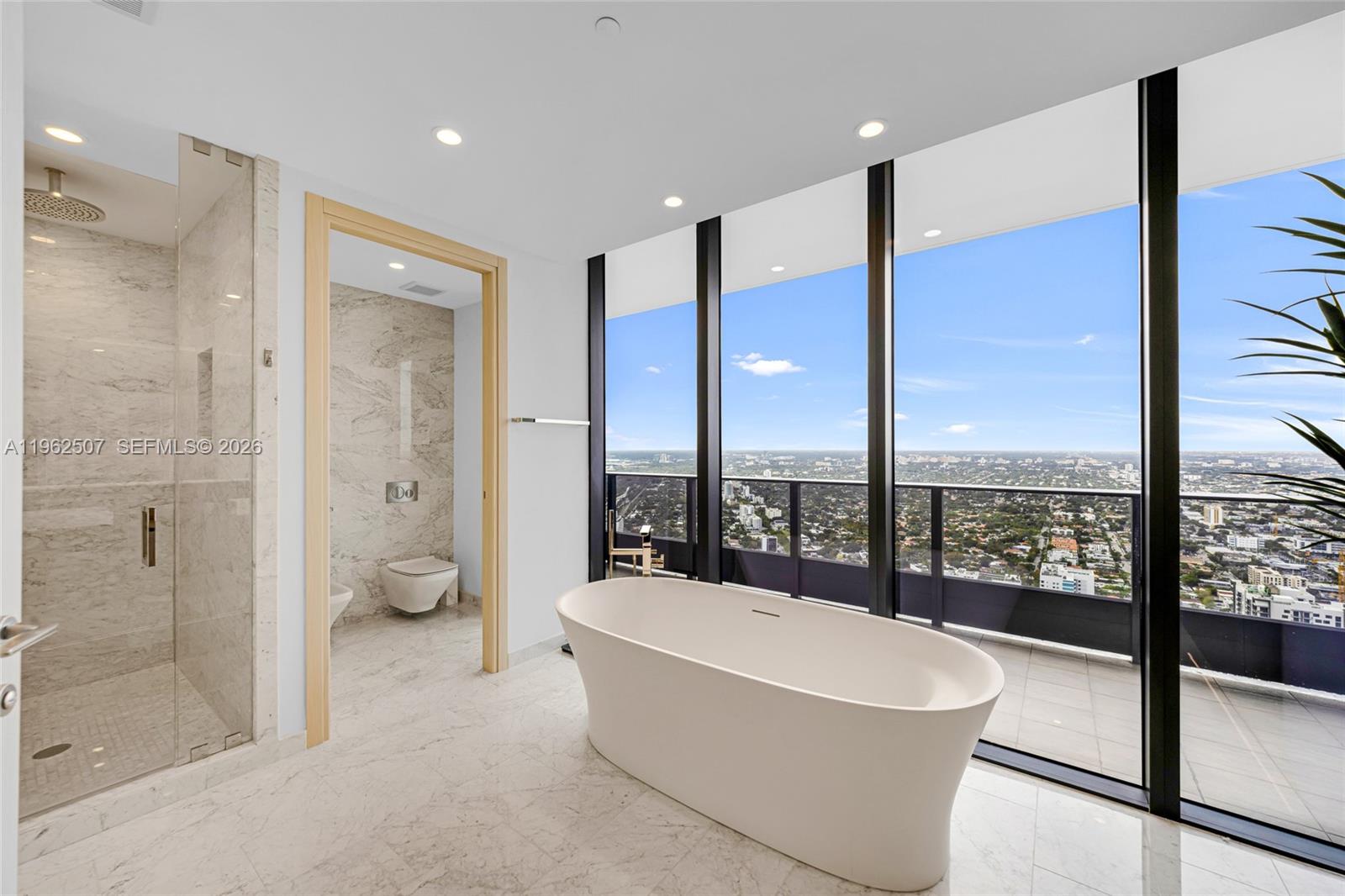 1000 Brickell Plz #PH6002, Miami FL 33131