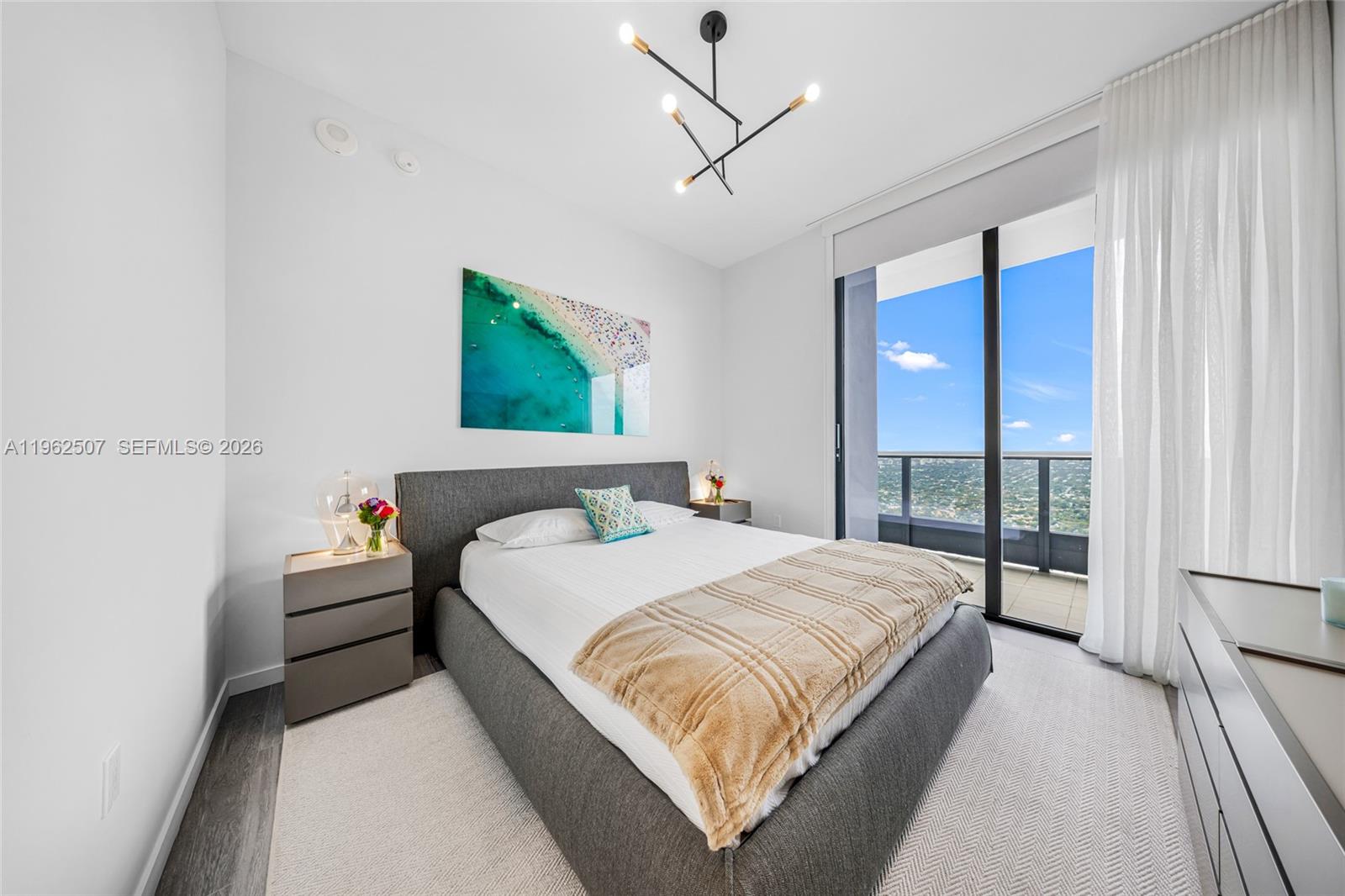 1000 Brickell Plz #PH6002, Miami FL 33131