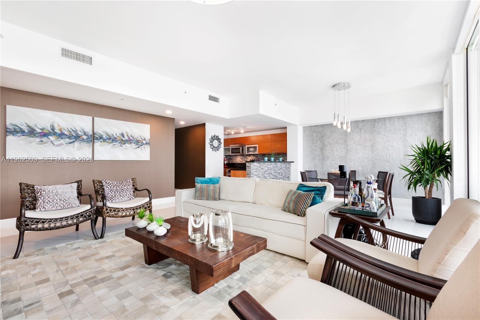 244 Biscayne Blvd #4604, Miami FL 33132