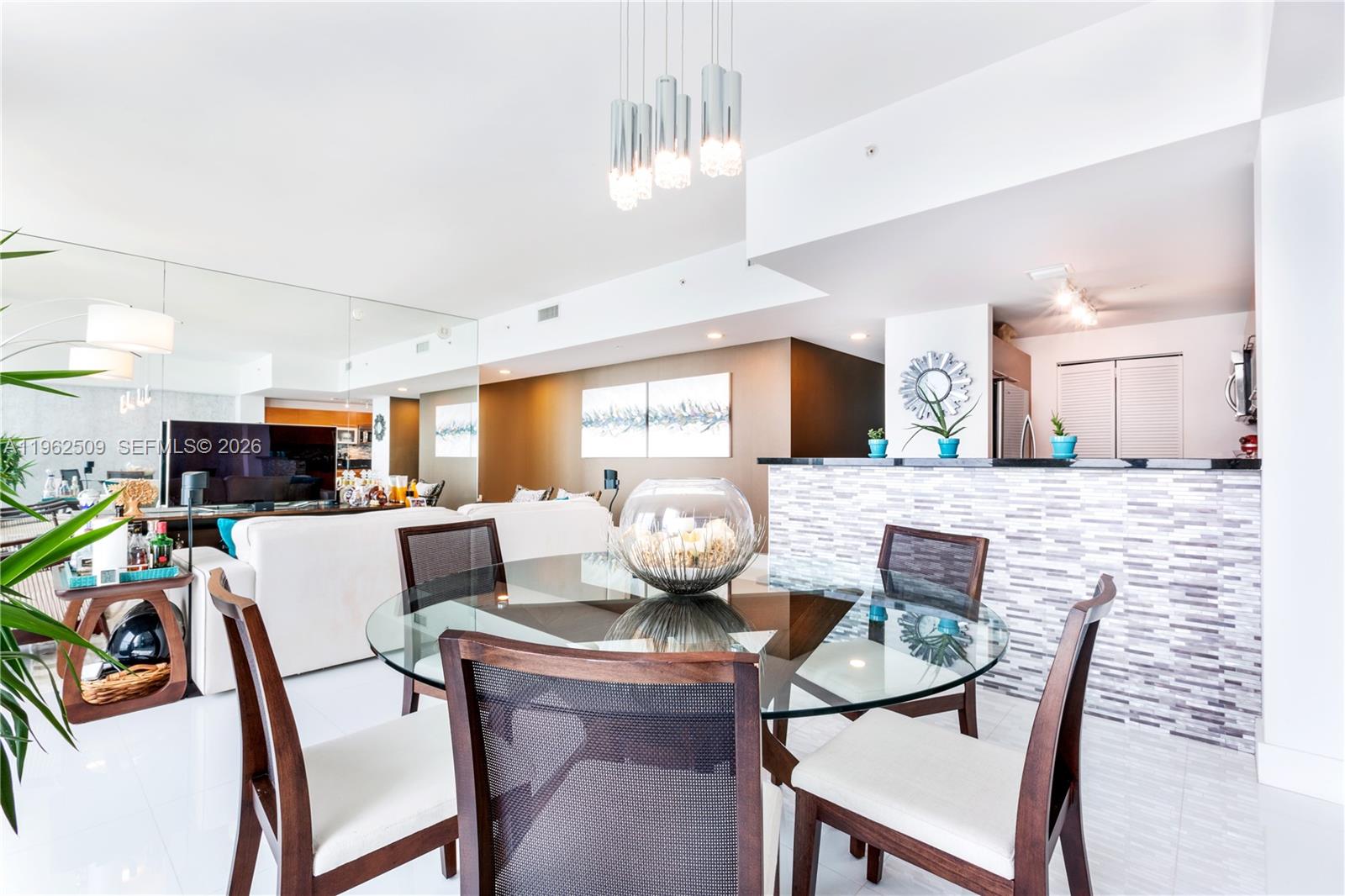 244 Biscayne Blvd #4604, Miami FL 33132